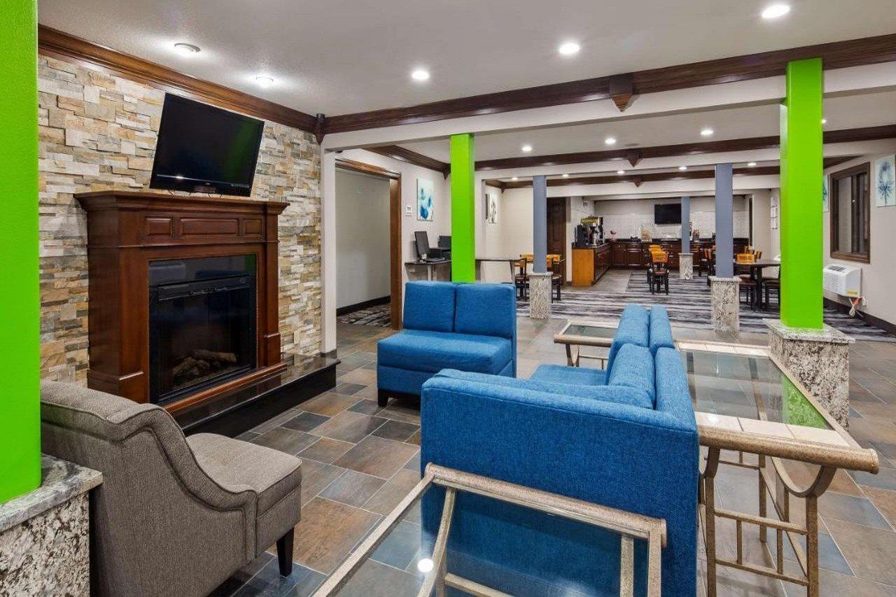 Ramada By Wyndham Cedar Rapids South Hotel Ngoại thất bức ảnh