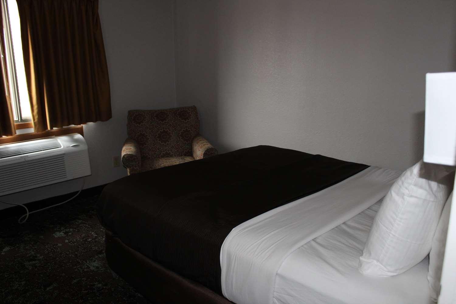 Ramada By Wyndham Cedar Rapids South Hotel Ngoại thất bức ảnh