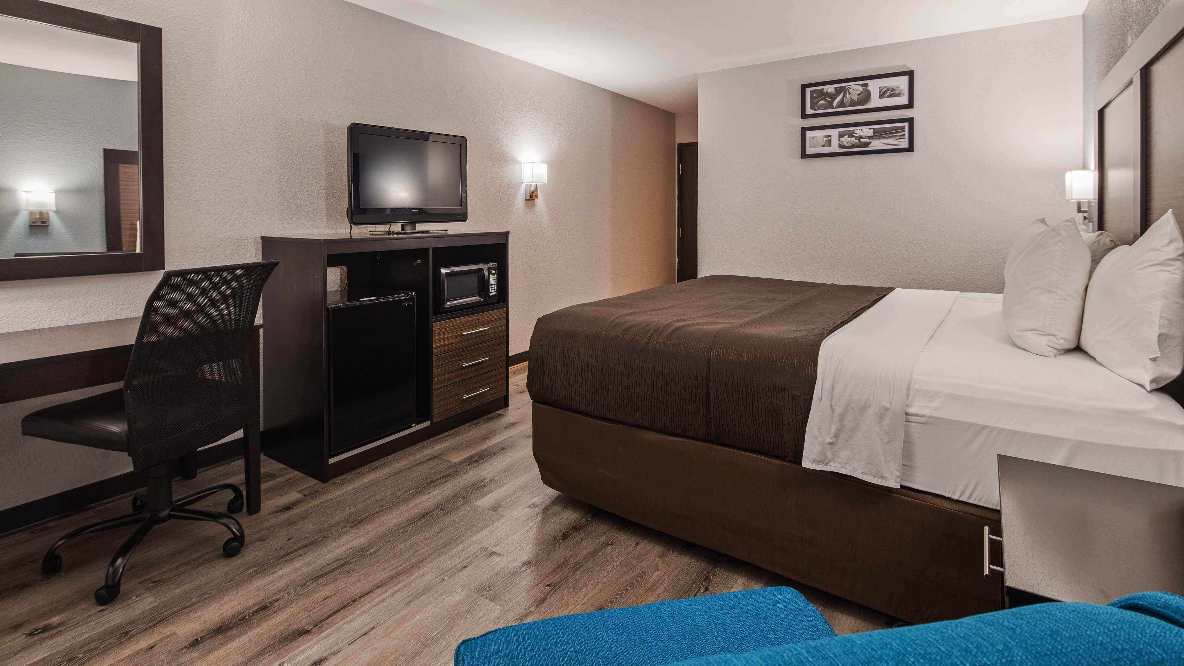 Ramada By Wyndham Cedar Rapids South Hotel Ngoại thất bức ảnh