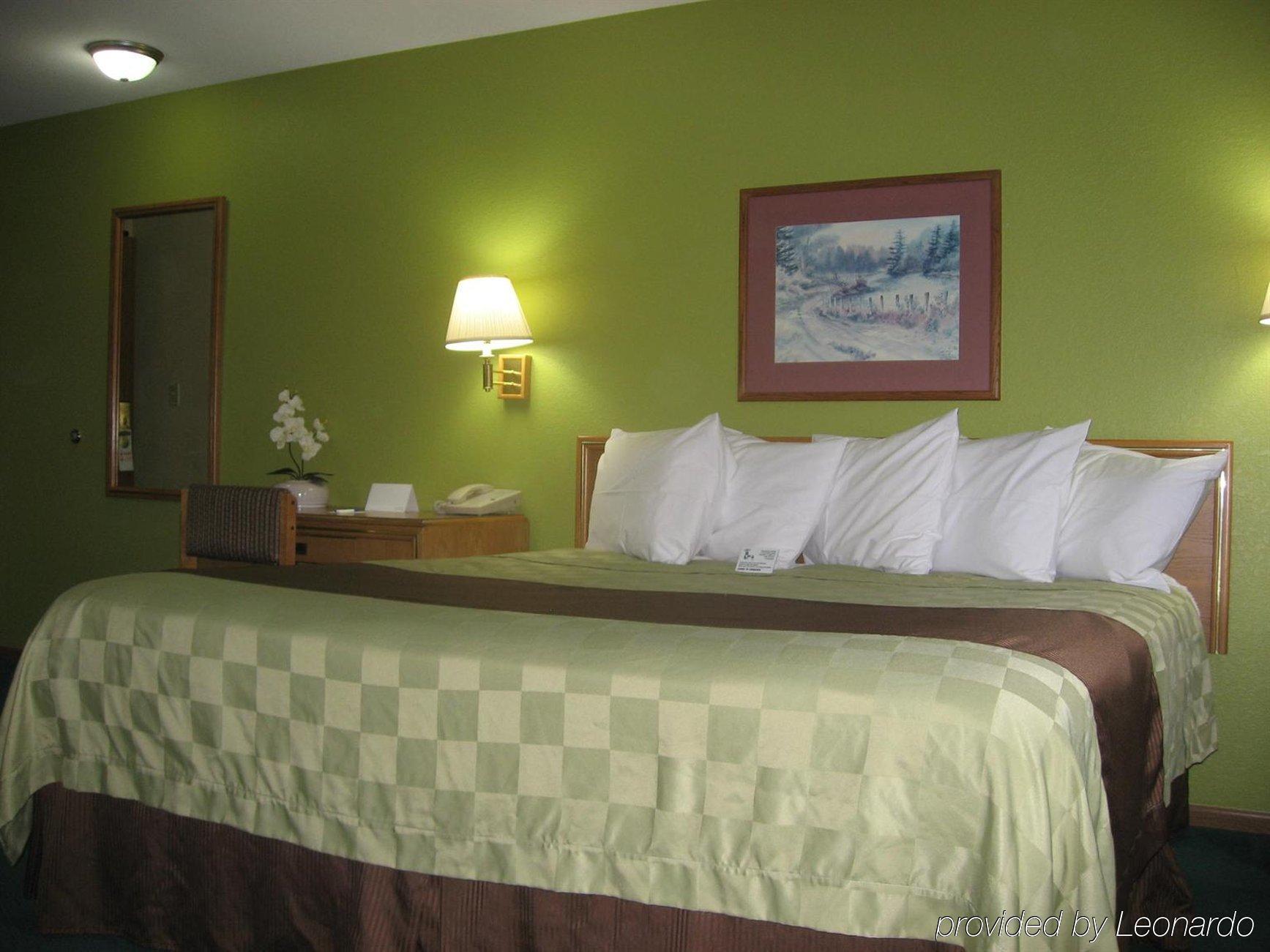 Ramada By Wyndham Cedar Rapids South Hotel Phòng bức ảnh